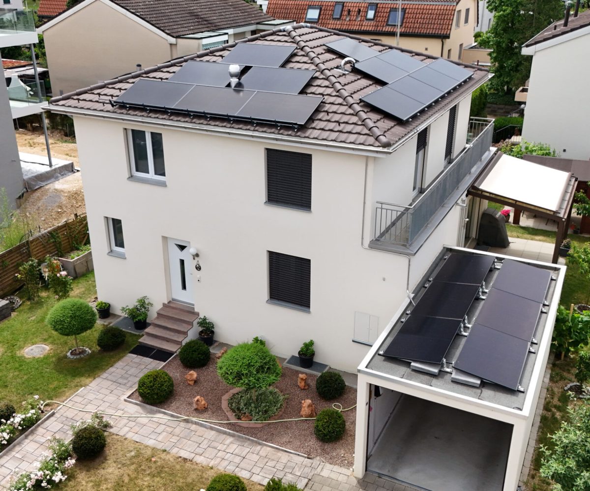 Einfamilienhaus Aesch Basel photovoltaikanlage