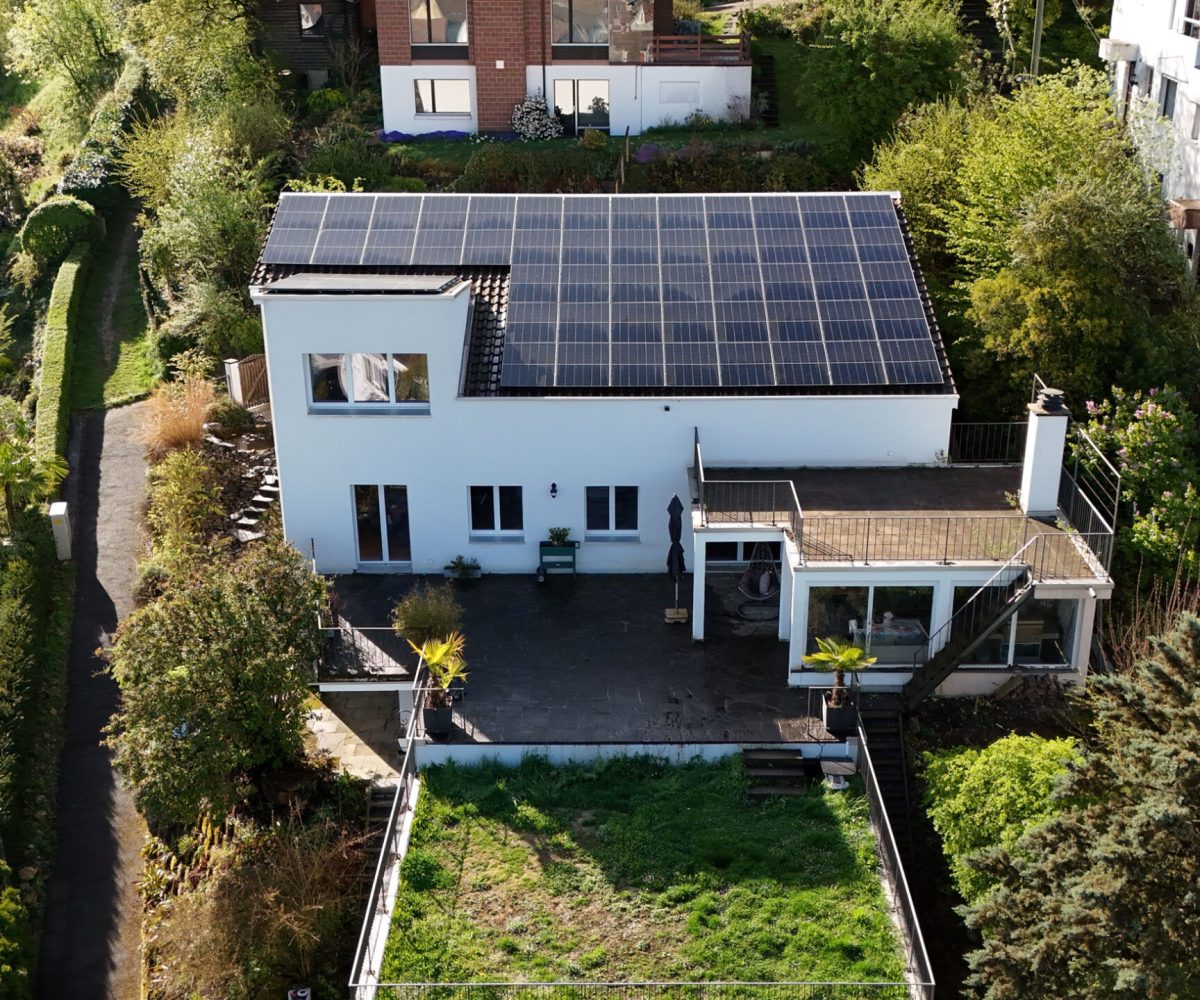 Einfamilienhaus Dornach Basel solaranlage